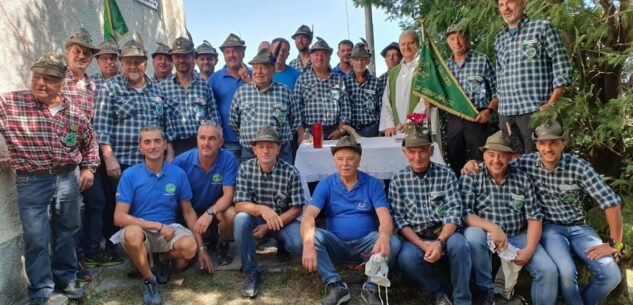 La Guida - Revello, Alpini in festa alla Cappella di Santa Sofia 