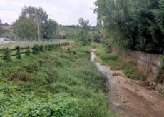 La Guida - Alba: si iniziano i lavori di rimozione di materiale dal torrente Riddone