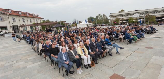 La Guida - Esperienze artigiane sul palco