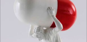 La Guida - Un ponte ironico tra l’arte antica e neoclassica e il contemporaneo