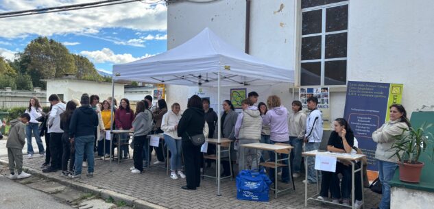 La Guida - Inaugurato il Salone dell’Orientamento alla caserma Vian