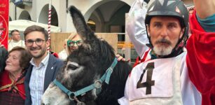 La Guida - Il borgo di Santa Rosalia vince il Palio degli Asini di Alba