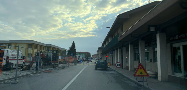 La Guida - Senso unico alternato in via della Battaglia