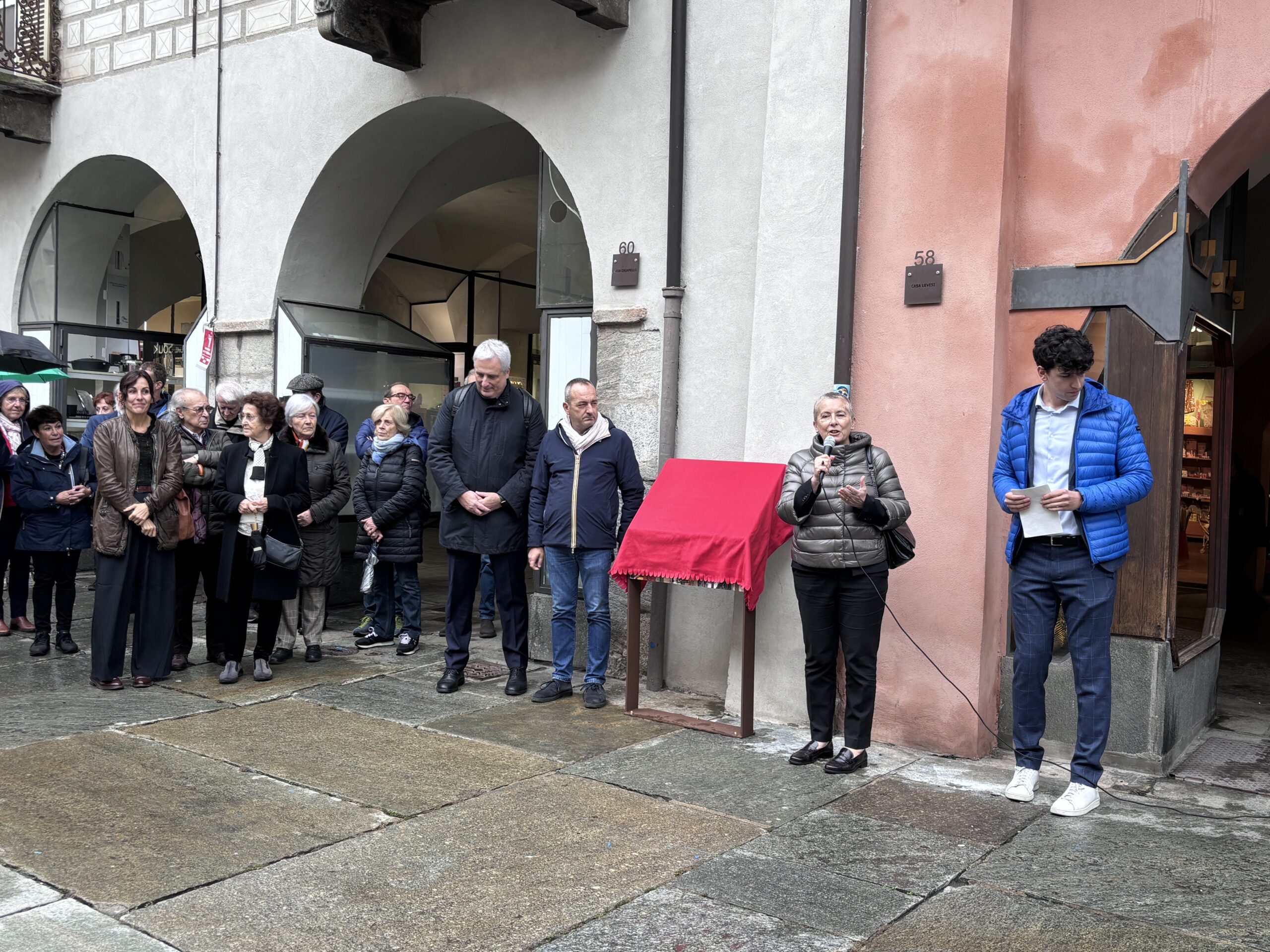Inaugurato il leggio intitolato all’architetto Roberto Albanese (video)