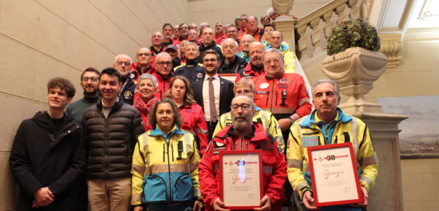 La Guida - I volontari della protezione civile impegnati durante l’alluvione del 1994 omaggiati dal Comune di Alba