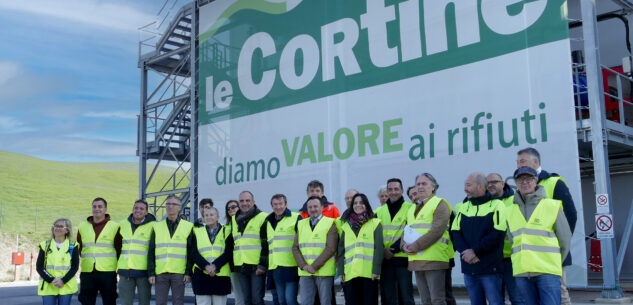 La Guida - Ieri la visita degli amministratori cuneesi al biodigestore di Siena (FOTO)