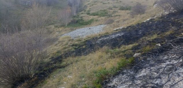 La Guida - Incendio di vegetazione a Ormea