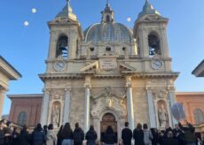 La Guida - Grande folla ai funerali di Daniela Ghibaudo a Fontanelle