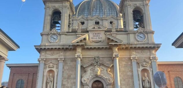 La Guida - Grande folla ai funerali di Daniela Ghibaudo a Fontanelle