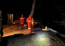 La Guida - Fiamme nel pomeriggio sulle colline di Frabosa Sottana