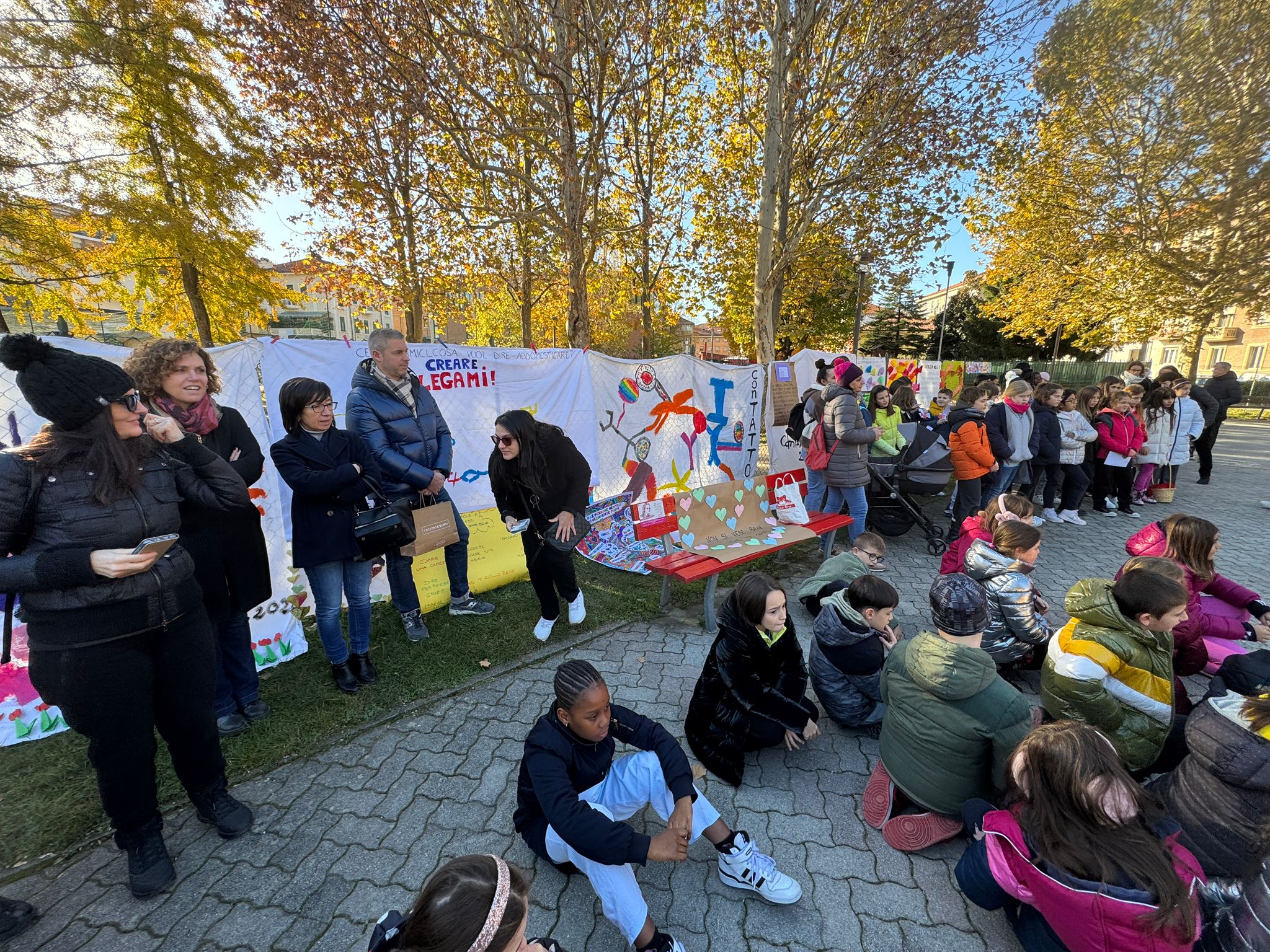 panchina rossa corso Ferraris - animazione