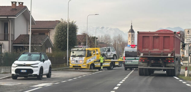 La Guida - Incidente a Passatore, strada chiusa dalla rotatoria frazionale in direzione Roata Rossi