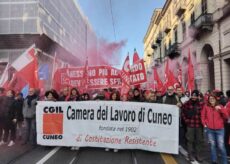 La Guida - Mille lavoratori cuneesi in corteo a Torino per lo sciopero, altissima adesione nelle aziende