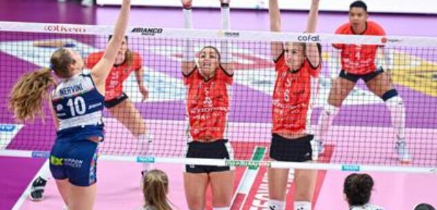 La Guida - Pallavolo femminile: Cuneo perde 3-0 in casa contro Firenze