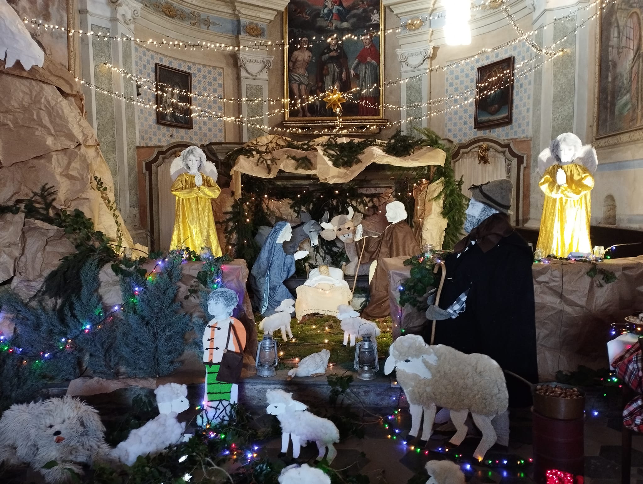 Borgo, una passeggiata tra i presepi