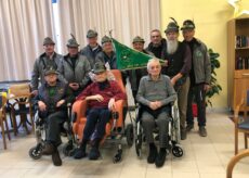 La Guida - Borgo, gli alpini in visita alla casa di riposo