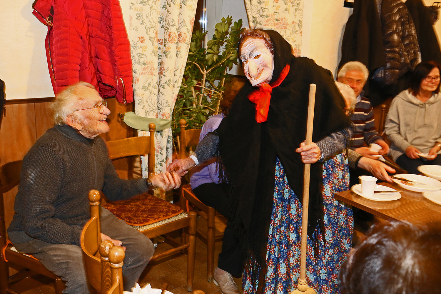 Stasera (domenica 5) a Boves la cultura popolare della “Vijò bovesana” dei pensionati