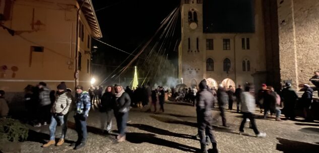 La Guida - Pradleves, il presepe vivente ha registrato il tutto esaurito (video e foto)