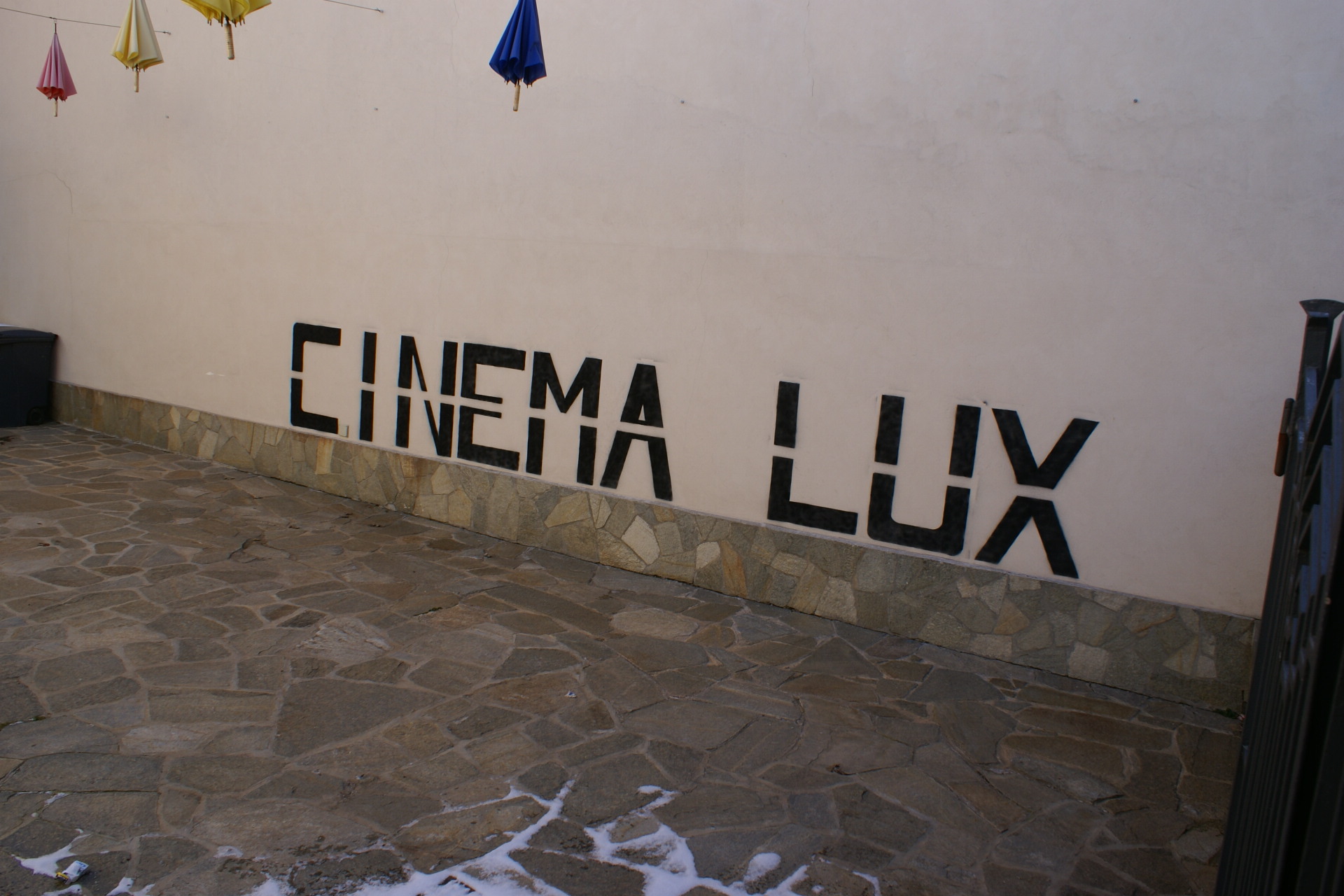 Busca - Cinema Lux