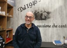 La Guida - Massimo, le fatiche e la bellezza del lavoro da ambulante sulle piazze cuneesi