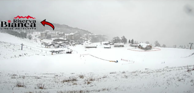 La Guida - Neve sulle alture del Cuneese, imbiancate le piste di Limone e Prato Nevoso