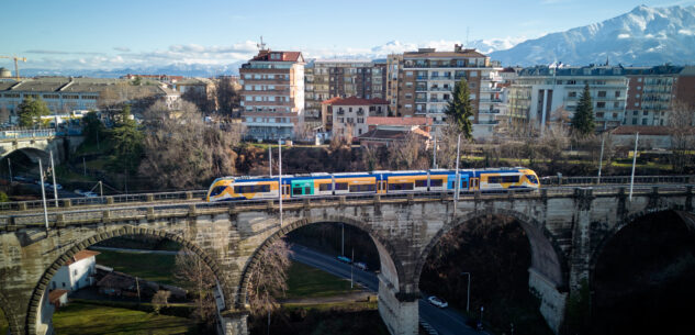 La Guida - Oltre 300 passeggeri, e qualche intoppo, nella prima giornata del treno Cuneo-Saluzzo-Savigliano