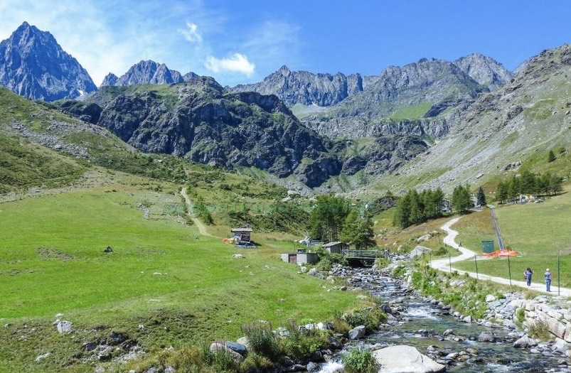 Crissolo - centralina idroelettrica di Pian della Regina