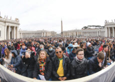 La Guida - Papa Francesco: da stasera il rosario in piazza San Pietro