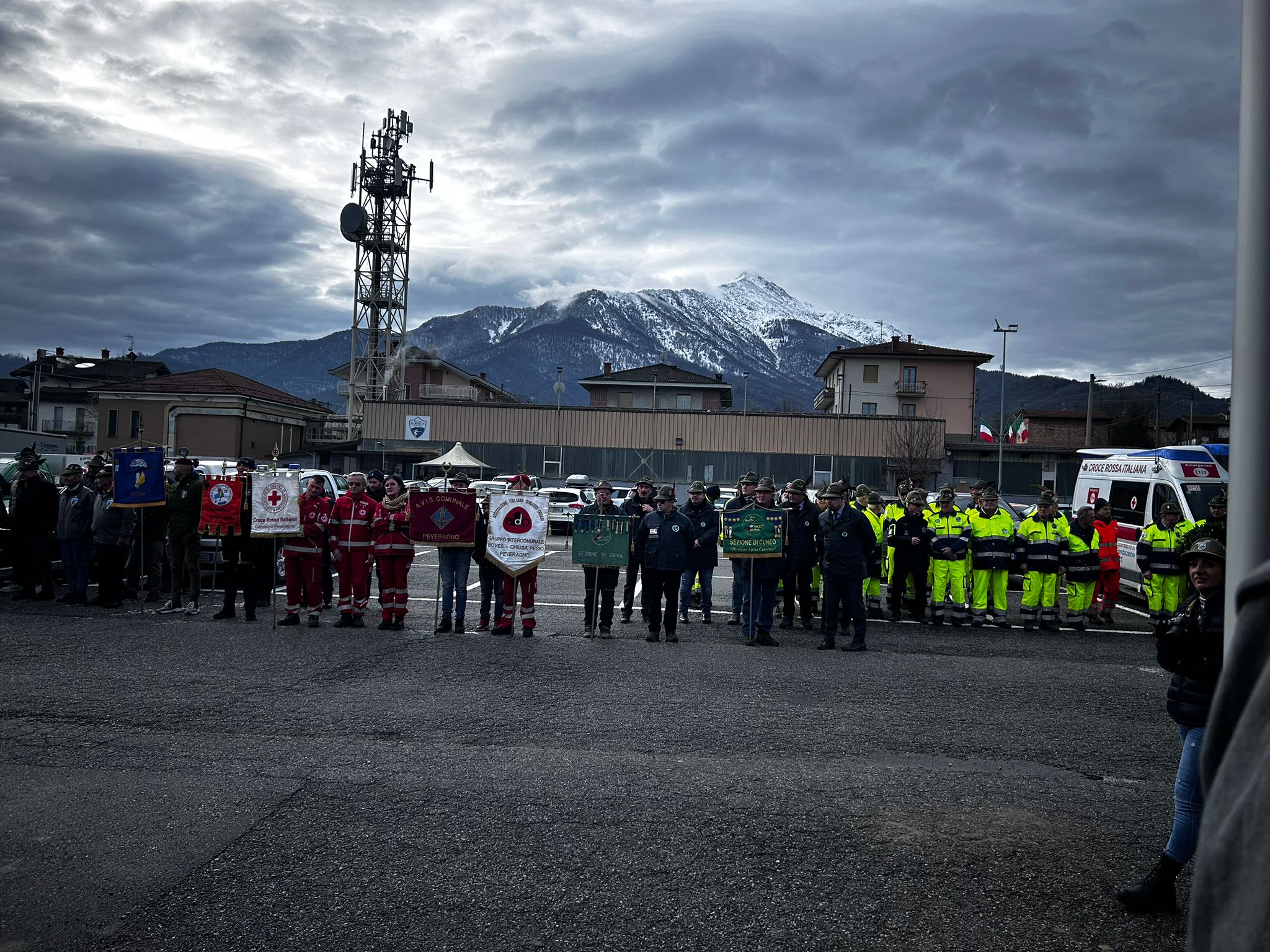 In tanti alla giornata degli Alpini di Peveragno