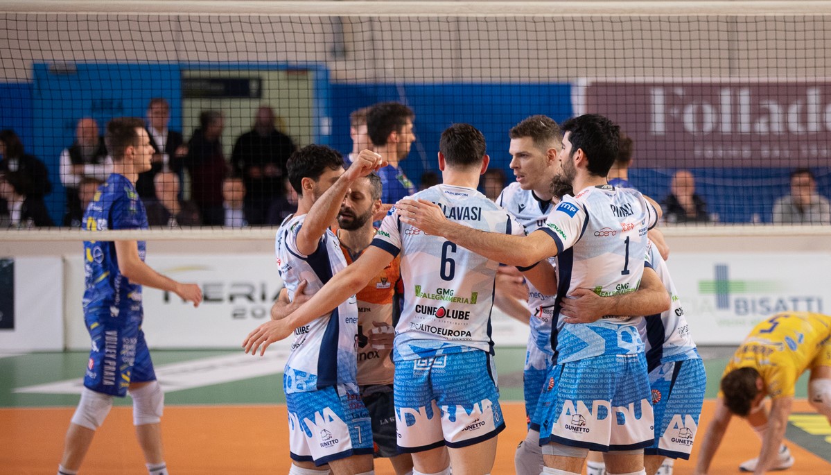 Volley A2/M, Cuneo cede al tie-break contro Prata di Pordenone