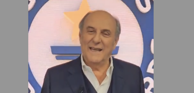 La Guida - Giacomo e il sorriso per il saluto del suo mito tv Gerry Scotti