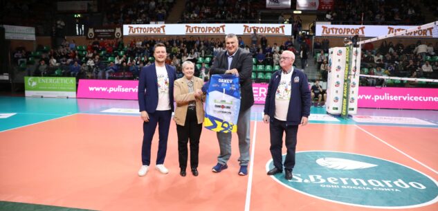 La Guida - Volley, il ritorno di Lubo Ganev emoziona il pubblico di Cuneo (FOTO E VIDEO)