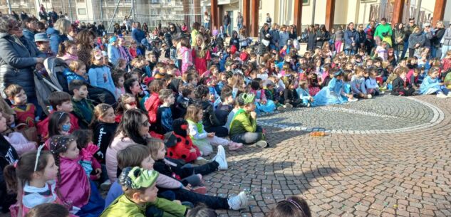 La Guida - Borgo, festa in piazza per la chiusura del Carnevale