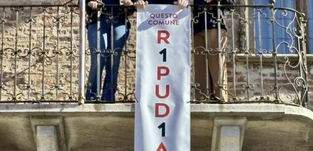 La Guida - “Questo Comune R1pud1a la guerra”