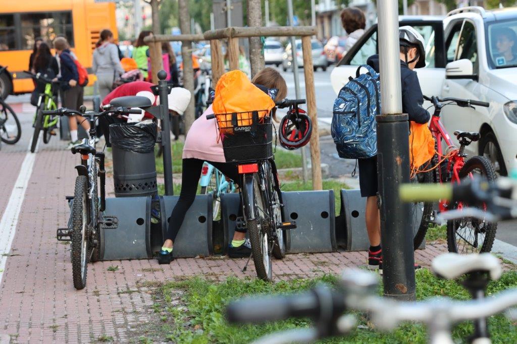 A scuola in bicicletta: ripartono le giornate del Bike to school e arriva anche la…ciclopatente