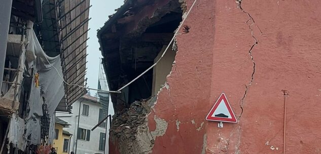 La Guida - I Vigili del Fuoco tornano nella casa sventrata dall’esplosione a Martiniana Po 