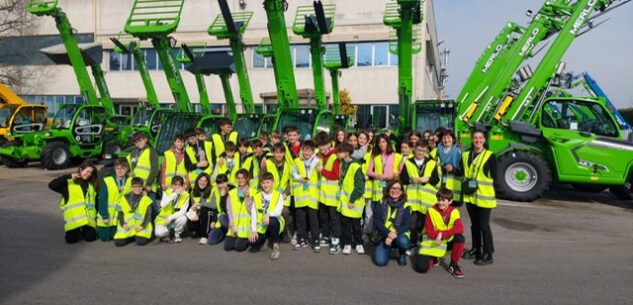 La Guida - Studenti in visita all’azienda Merlo di San Defendente di Cervasca