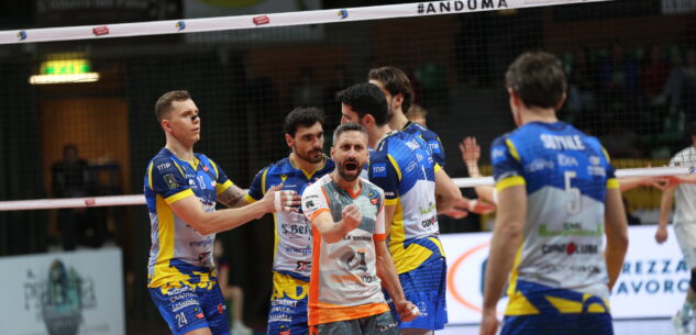 La Guida - Volley A2/M, domenica iniziano i play-off. Cavaccini: “Contro Aversa sarà un’altra gara” (VIDEO)