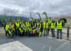 La Guida - Volontari cuneesi in visita all’azienda Merlo