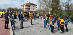 Una pedalata in ricordo delle vittime di eccidi nell’Oltrestura La Guida - Una pedalata in ricordo delle vittime di eccidi nell’Oltrestura