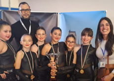 La Guida - Danza, sei giovani ballerine caragliesi vincono il campionato nazionale