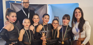 Danza, sei giovani ballerine caragliesi vincono il campionato nazionale La Guida - Danza, sei giovani ballerine caragliesi vincono il campionato nazionale