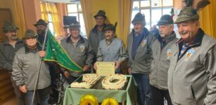 I 90 anni dell’alfiere degli Alpini Giuseppe Bessone La Guida - I 90 anni dell’alfiere degli Alpini Giuseppe Bessone