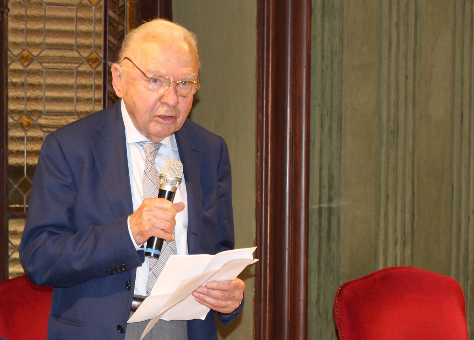 Ad Alba lutto cittadino per la scomparsa di Giacomo Oddero