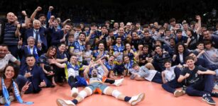 La Guida - Volley, Cuneo ri-batte Brescia e torna in Superlega dopo 11 anni (FOTO e VIDEO)