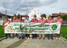 La Guida - Nuovo striscione per gli alpini di Borgo San Dalmazzo