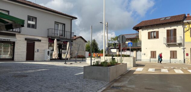 La Guida - S’inaugura la piazza rinnovata a Roata Rossi