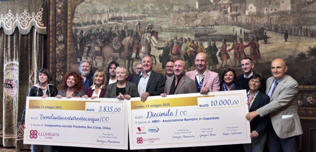 La Guida - Dall’Associazione Cuneo Illuminata 13.835 euro a Abio e Cooperativa Fiordaliso