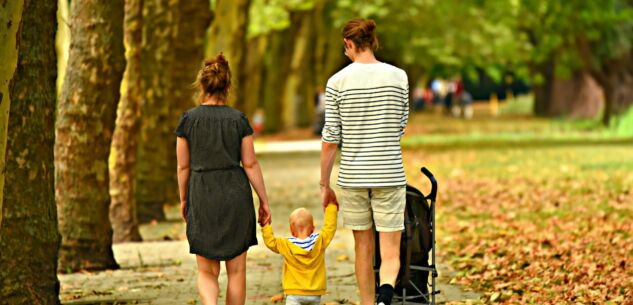 La centralità della famiglia nella vita cristiana e le parole di Gesù La Guida - La centralità della famiglia nella vita cristiana e le parole di Gesù
