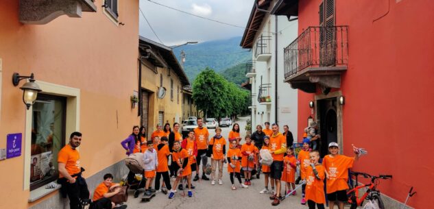 La Guida - Valle Grana, giovani e adulti uniti per Spazzamondo (foto)